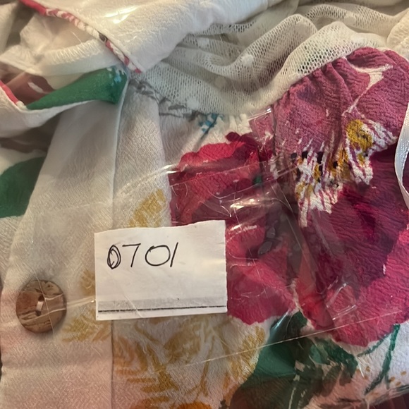 🎈HP🎈 Free People intimately Sz M floral blouse offshore halter open back - Picture 13 of 13